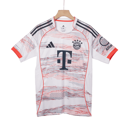 UPAMECANO #2 Bayern Munich Borte Herrer Fan-drakt 2025/26