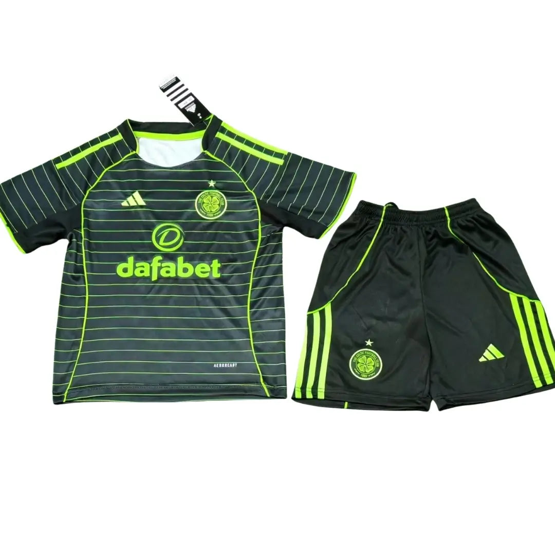 Celtic Borte Barn Drakt + Shorts 2025/26