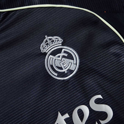 MBAPPÉ #9 Real Madrid Borte Herrer Fan-drakt 2025/26