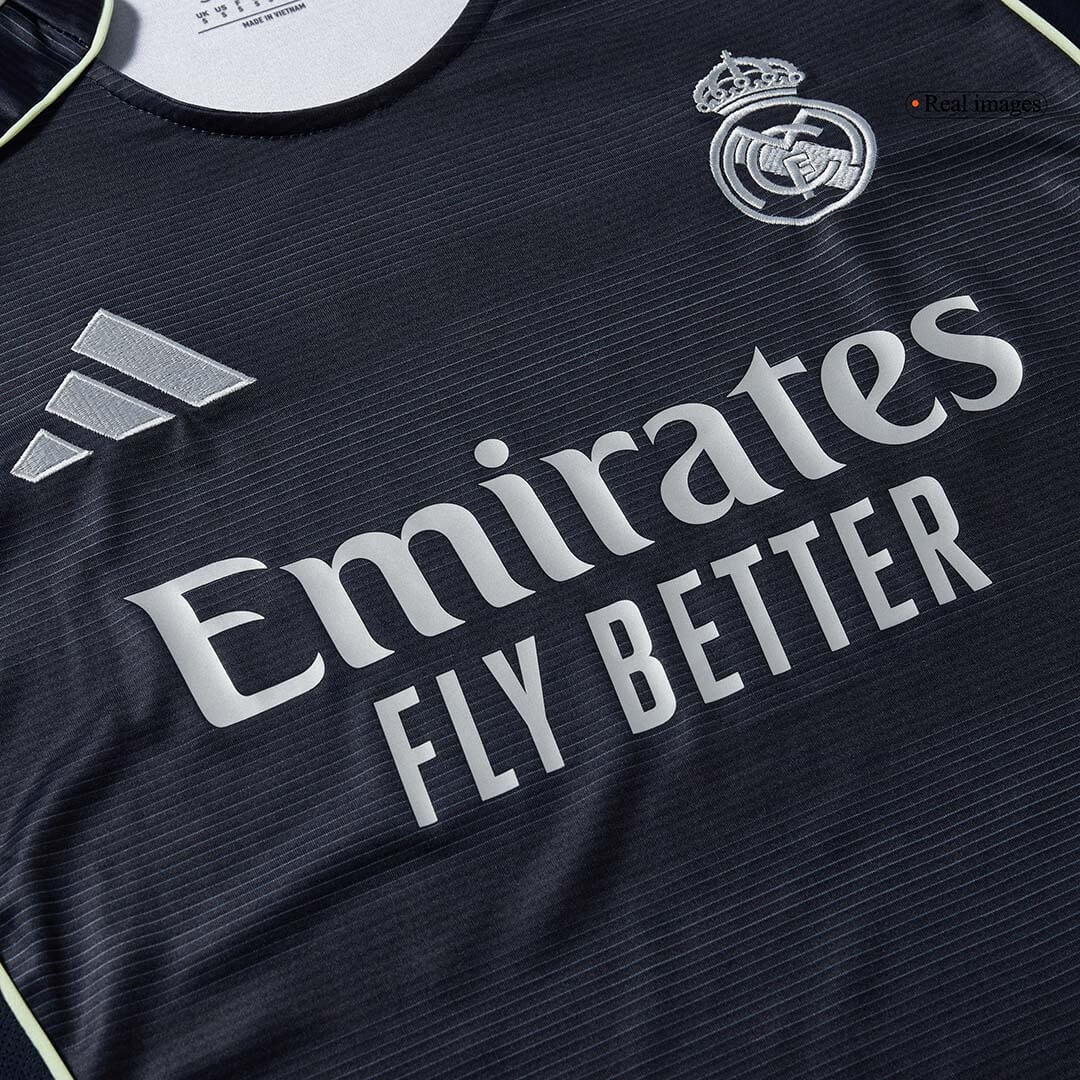 Real Madrid Borte MODRIĆ #10 Herrer Fan-drakt 2025/26